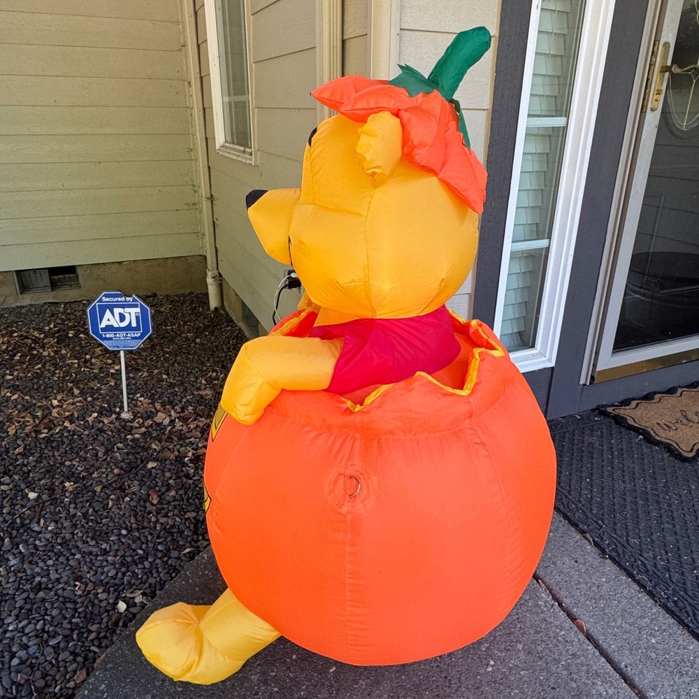 Disney Pooh Gemmy Airblown Halloween Inflatable Pumpkin 4.5 ft - Picture 4 of 4